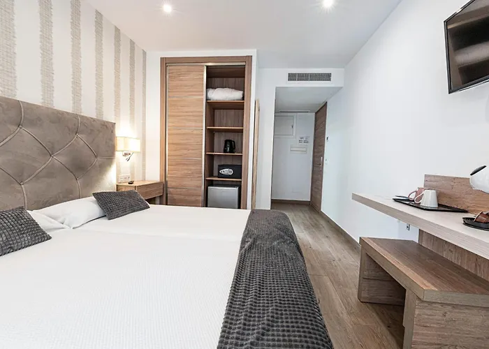 Boutique Aurora 3*