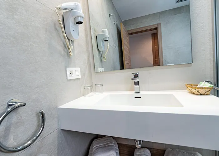 Boutique Aurora 3*