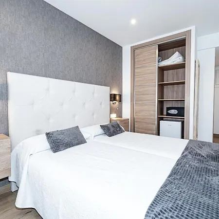 Boutique Aurora 3* نيرخا